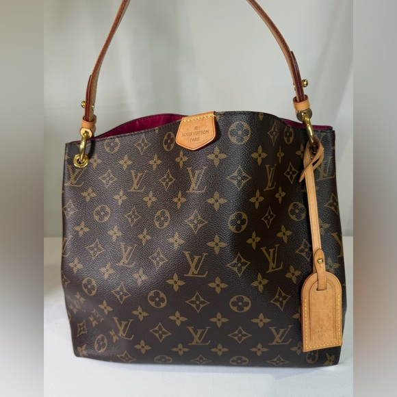 Louis Vuitton Handbags - Louis Vuitton Monogram Graceful PM (small one)
Pivoine Interior